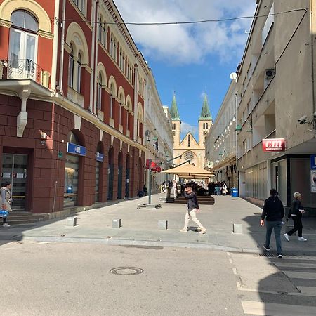 Franca A2-Parking Garage Apartman Szarajevó Kültér fotó