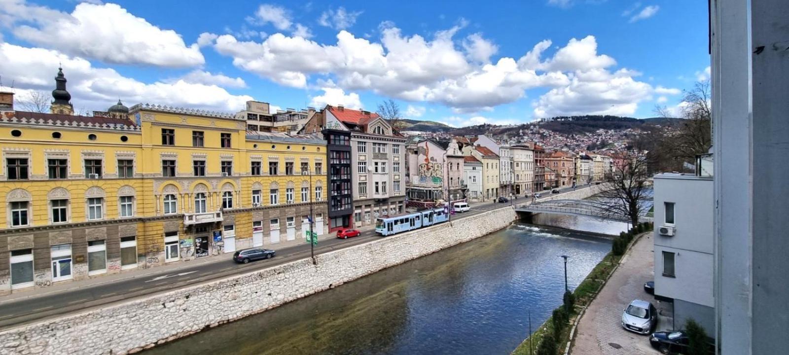 Franca A2-Parking Garage Apartman Szarajevó Kültér fotó